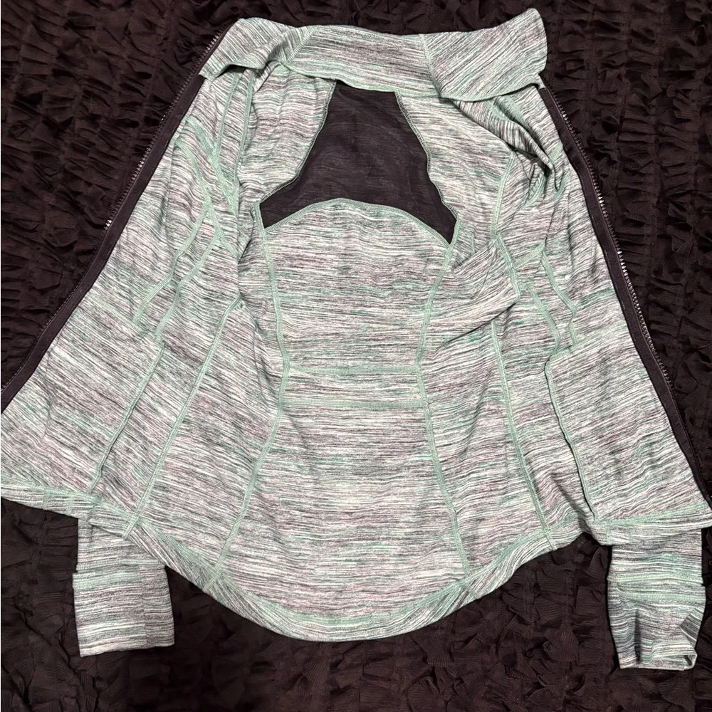Lululemon Define Jacket w/ full zip & thumbholes. Mint Green, gray & black - Picture 4 of 8